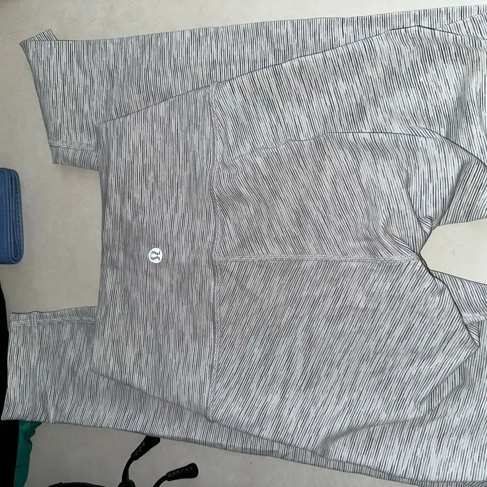 Lululemon Wunder Under High-Rise Striped 7/8 Tight Luxtreme Women's Size 2